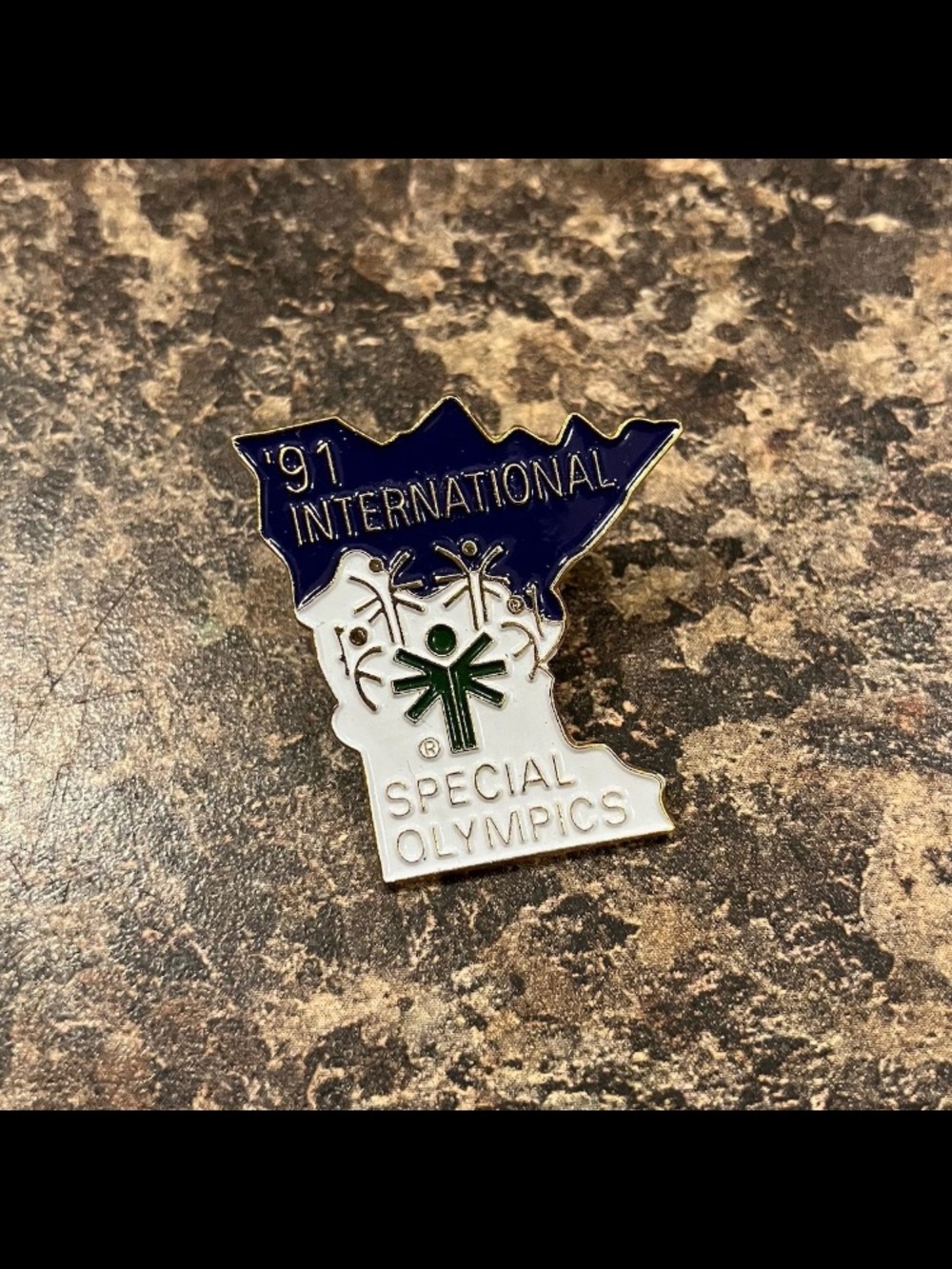 MN Minnesota '91 International Special Olympics Hat Jacket Backpack Pin Jostens